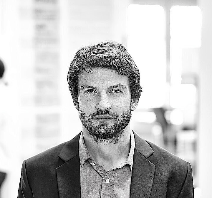 Portrait of a technical service employee.